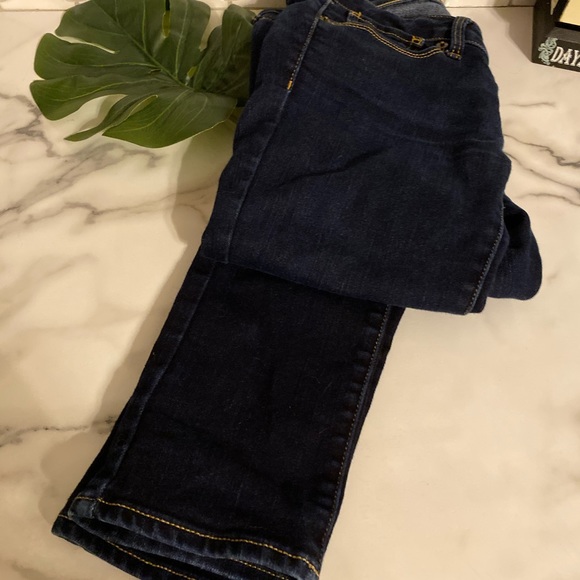 American Eagle Dark Wash Jeans - Picture 2 of 3